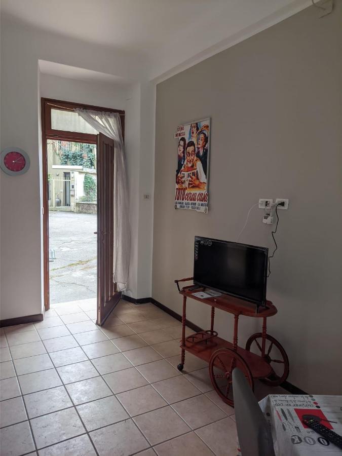 Vintage Room Agrate Brianza Exterior foto